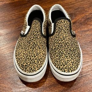 Vans leopard girl slip on sneakers size 5.5